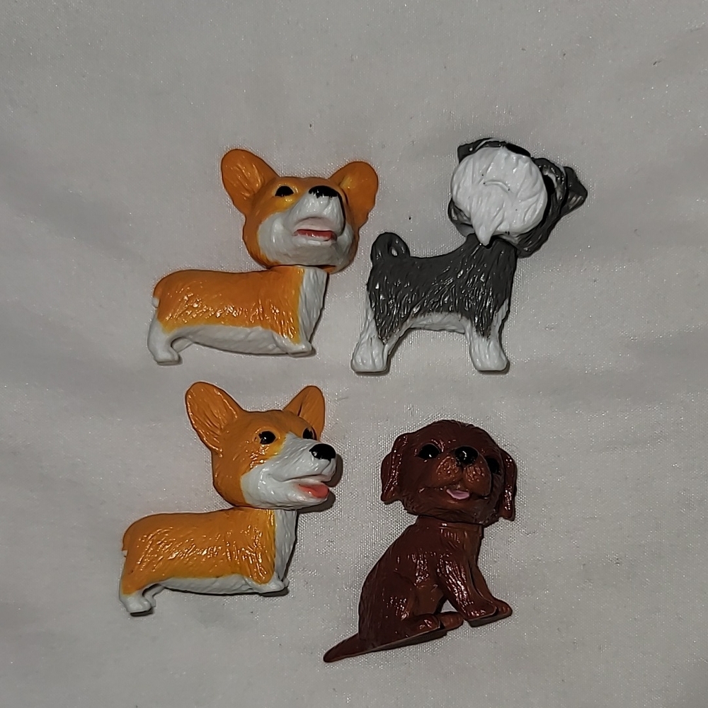 Set of 6 Miniature Poseable Dog Figurines And 2 Crates